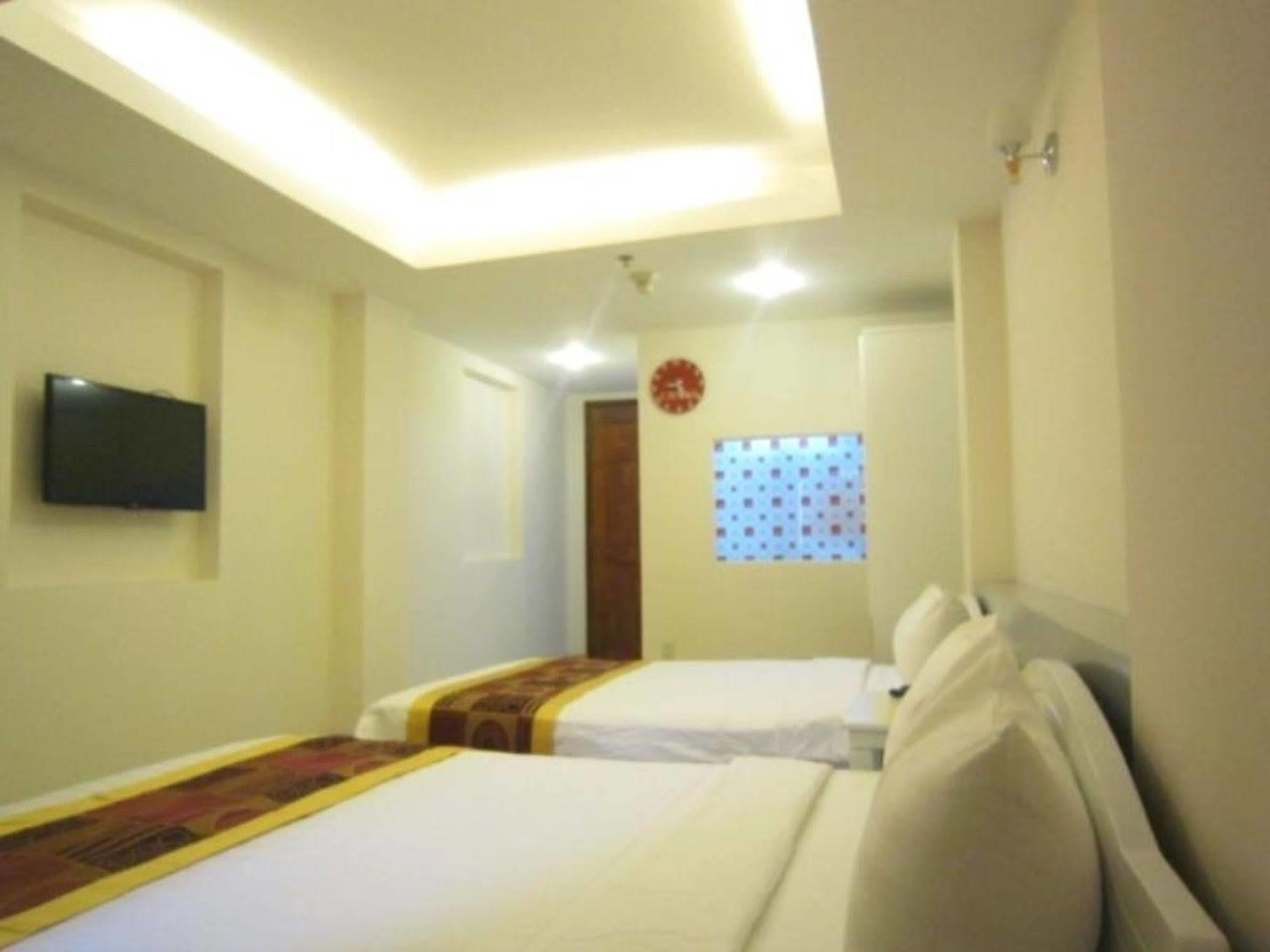 Cabana Hotel Saigon Хошимин Экстерьер фото